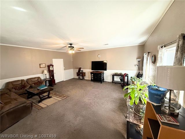 1424 Northwoods Drive, Alma, AR 72921