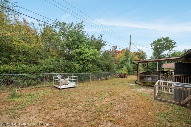 1424 Northwoods Drive, Alma, AR 72921