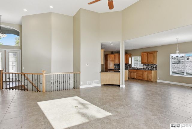 8803 OAKDALE Court, Plattsmouth, NE 68048