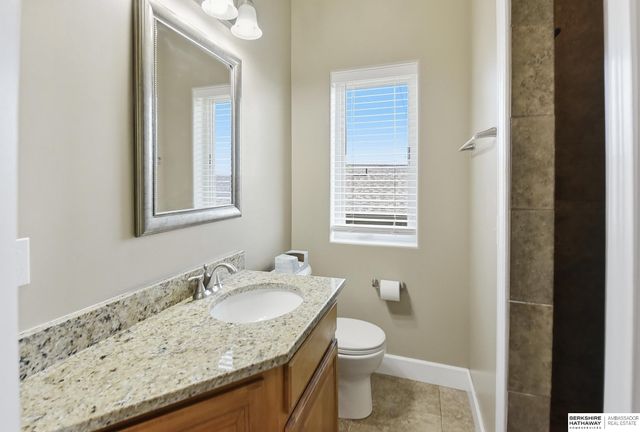 8803 OAKDALE Court, Plattsmouth, NE 68048