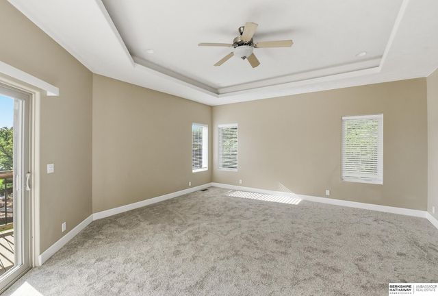 8803 OAKDALE Court, Plattsmouth, NE 68048