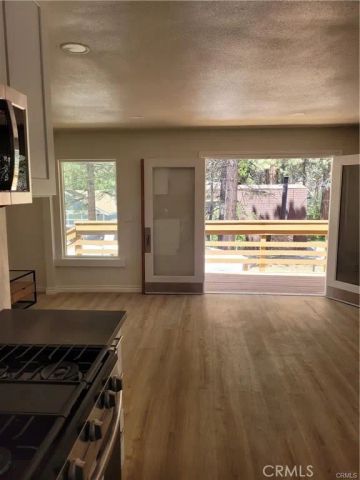 928 W Sherwood, Big Bear City, CA 92314
