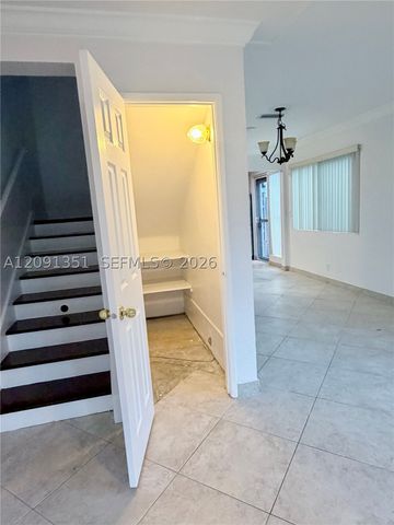 4529 NE 21st Ave 5, Fort Lauderdale, FL 33308