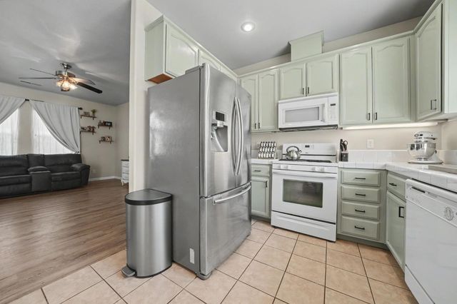 791 Saint Andrews Dr, Valley Springs, CA 95252