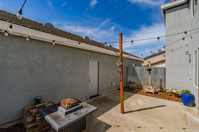 791 Saint Andrews Dr, Valley Springs, CA 95252