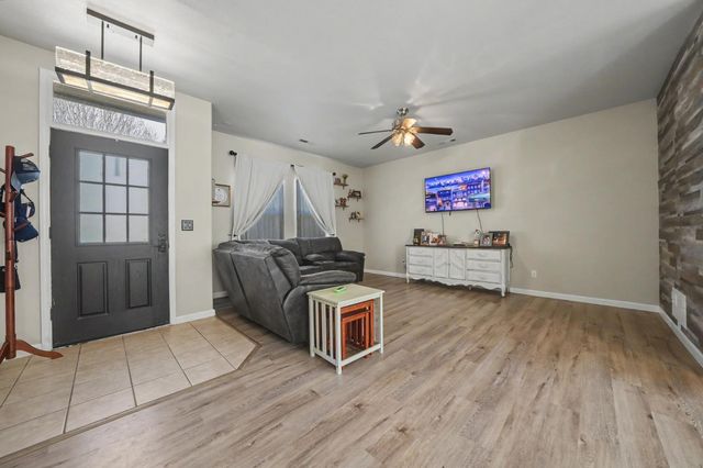 791 Saint Andrews Dr, Valley Springs, CA 95252