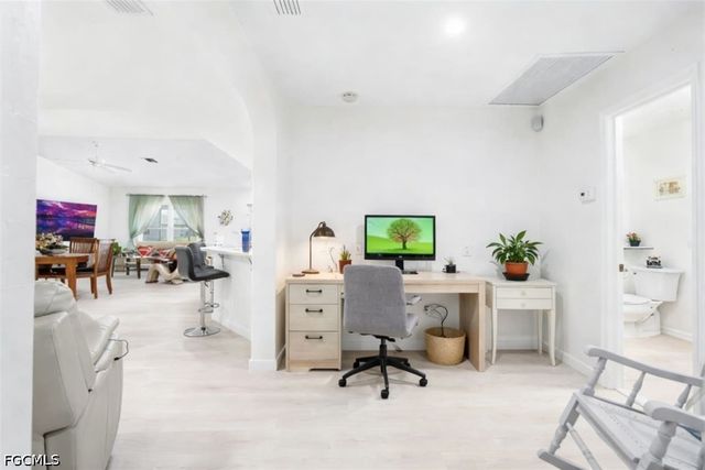 3221 NE 15th PL, Cape Coral, FL 33909
