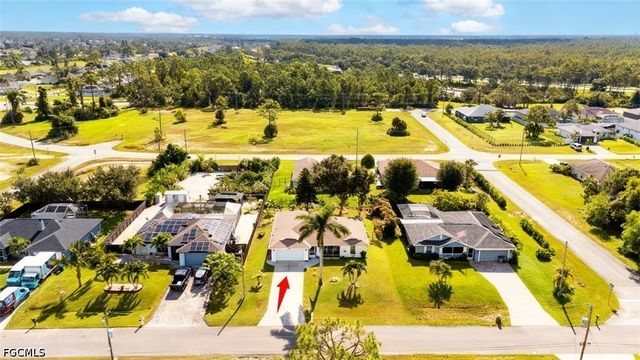 3221 NE 15th PL, Cape Coral, FL 33909