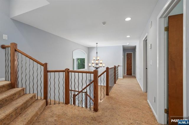 628 Omaha Way, Franklin Lakes, NJ 07417
