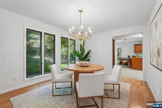 628 Omaha Way, Franklin Lakes, NJ 07417