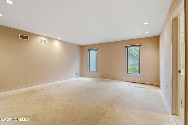 122 University Drive, Lincroft, NJ 07738