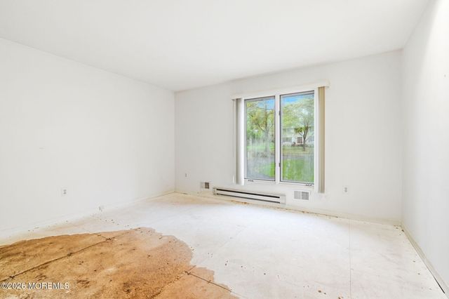 122 University Drive, Lincroft, NJ 07738