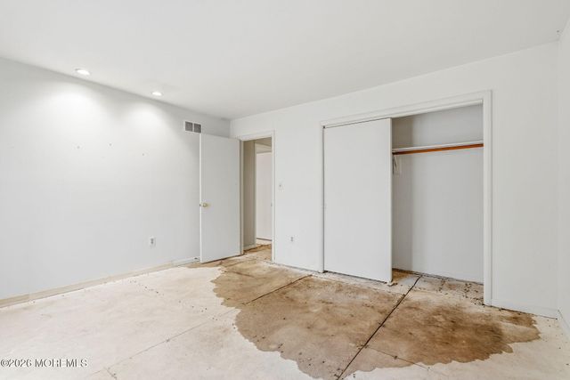 122 University Drive, Lincroft, NJ 07738