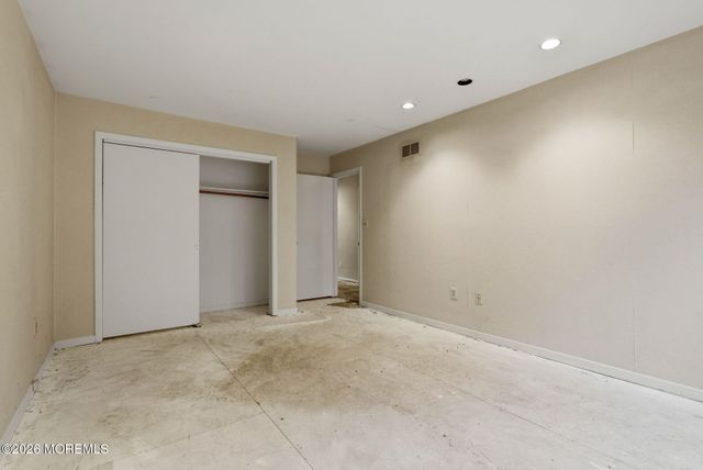 122 University Drive, Lincroft, NJ 07738