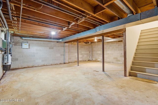 122 University Drive, Lincroft, NJ 07738