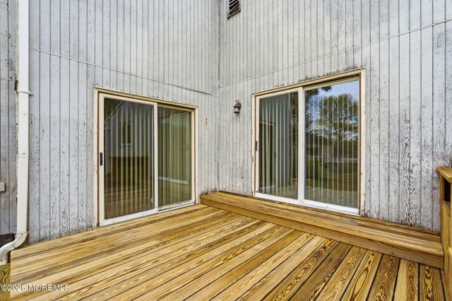 122 University Drive, Lincroft, NJ 07738