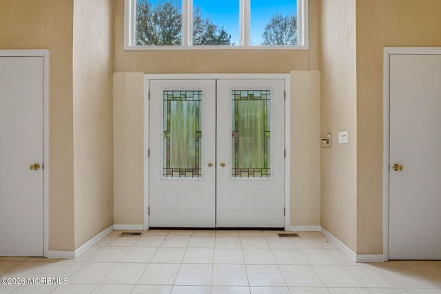 122 University Drive, Lincroft, NJ 07738