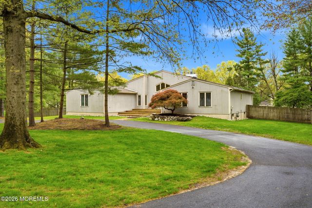 122 University Drive, Lincroft, NJ 07738