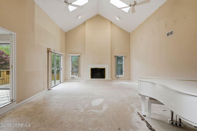 122 University Drive, Lincroft, NJ 07738