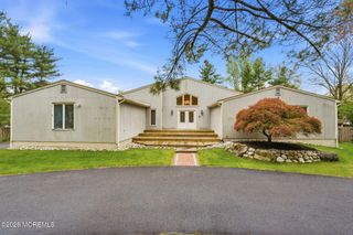 122 University Drive, Lincroft, NJ 07738