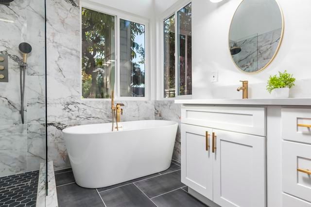 5166 Via Portola, Oceanside, CA 92057