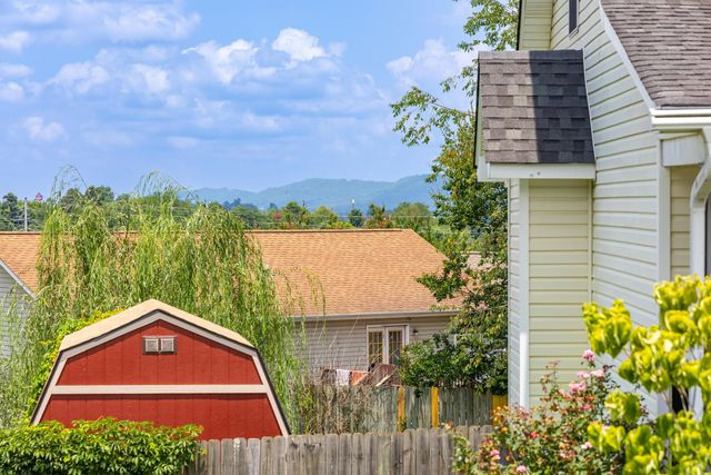 50 Capstone Drive, Ringgold, GA 30736