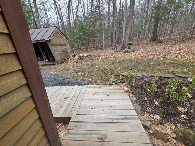 32 Atherton Road, Enfield, NH 03748