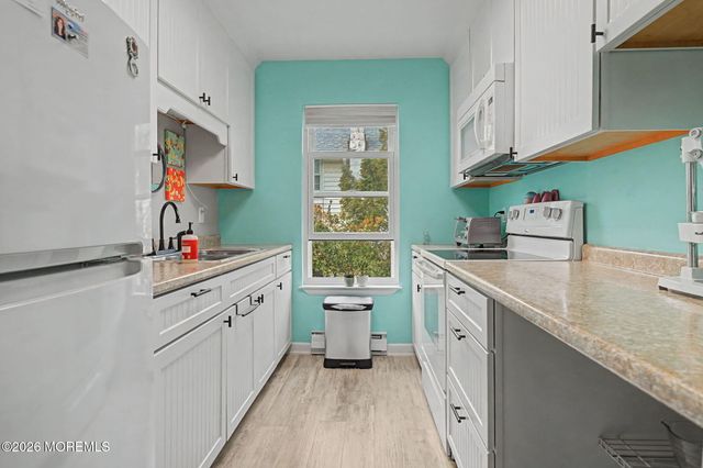 61 Pilgrim Pathway 8, Ocean Grove, NJ 07756