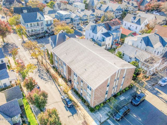 61 Pilgrim Pathway 8, Ocean Grove, NJ 07756