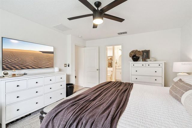 1657 WILSON PRAIRIE CIRCLE, Groveland, FL 34736