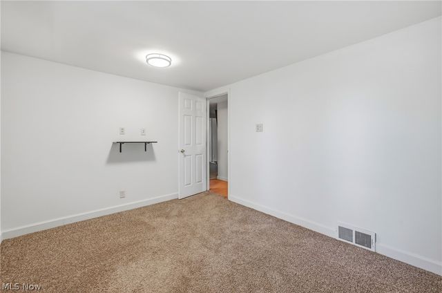 6982 Mcclure Road, Hubbard, OH 44425