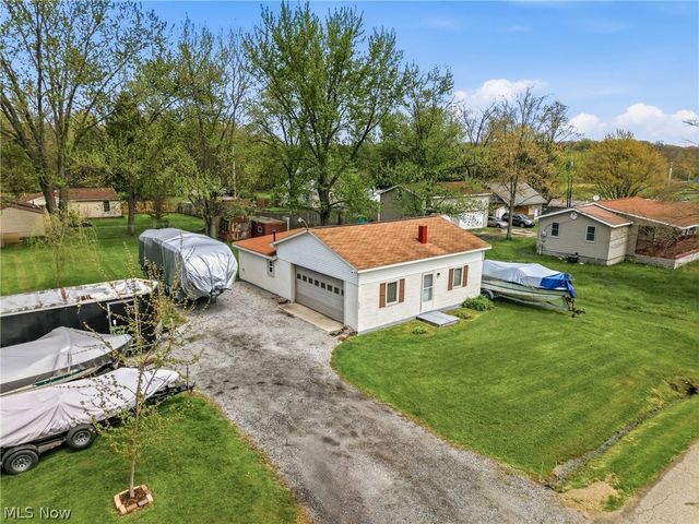 6982 Mcclure Road, Hubbard, OH 44425