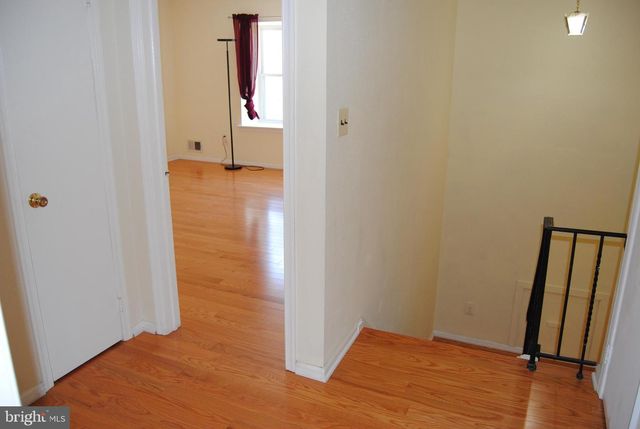 10 FEATHERBED CT, Lawrenceville, NJ 08648