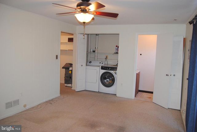 10 FEATHERBED CT, Lawrenceville, NJ 08648