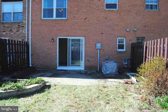 10 FEATHERBED CT, Lawrenceville, NJ 08648