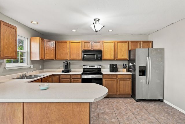 2665 E ALFALFA DR, Columbia, MO 65202