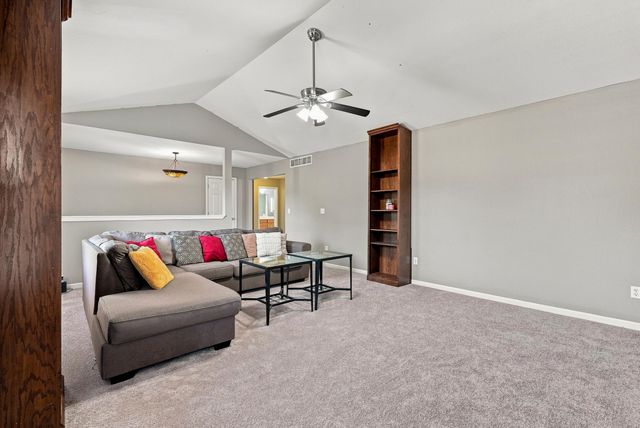 2665 E ALFALFA DR, Columbia, MO 65202