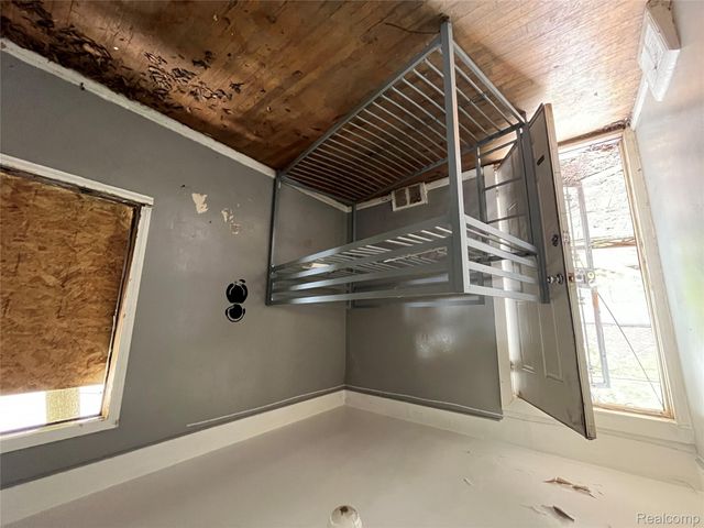 11821 Greiner Street, Detroit, MI 48205