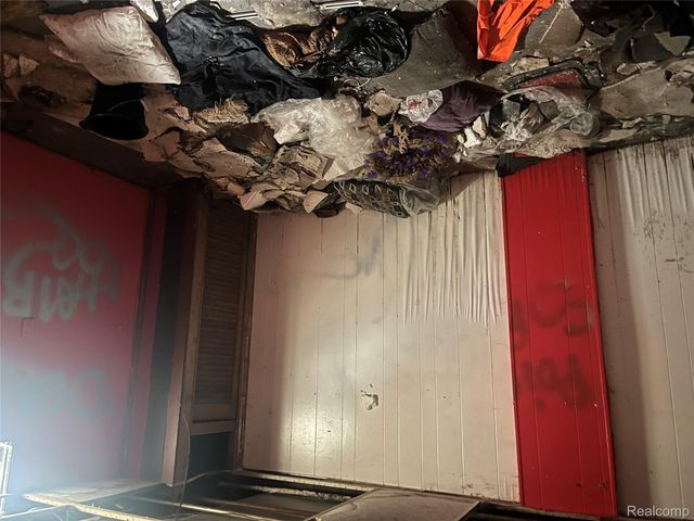 11821 Greiner Street, Detroit, MI 48205