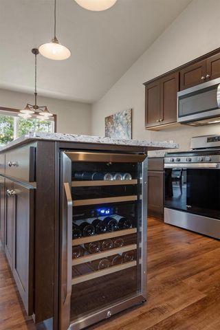 2078 S SUGAR COURT, Appleton, WI 54913
