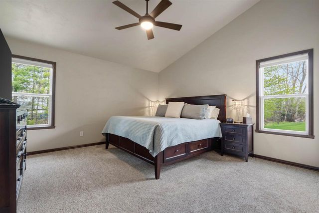 2078 S SUGAR COURT, Appleton, WI 54913