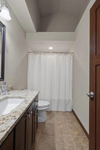 2078 S SUGAR COURT, Appleton, WI 54913