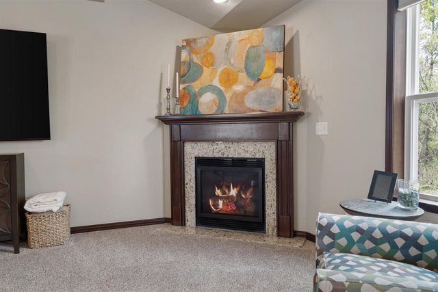 2078 S SUGAR COURT, Appleton, WI 54913