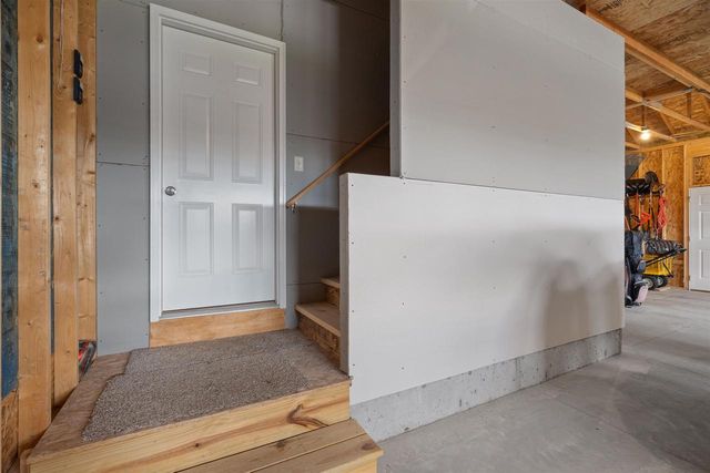 2078 S SUGAR COURT, Appleton, WI 54913