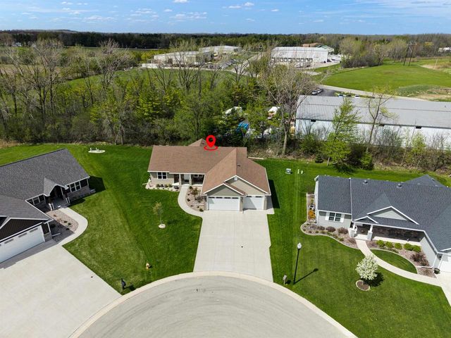 2078 S SUGAR COURT, Appleton, WI 54913