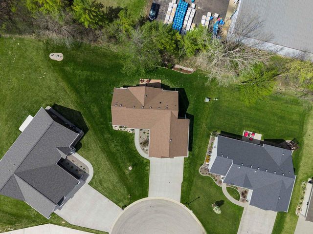 2078 S SUGAR COURT, Appleton, WI 54913