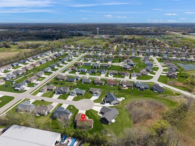 2078 S SUGAR COURT, Appleton, WI 54913