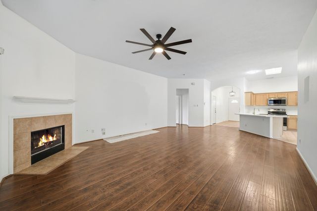 4112 Merlet Drive, Pearland, TX 77584
