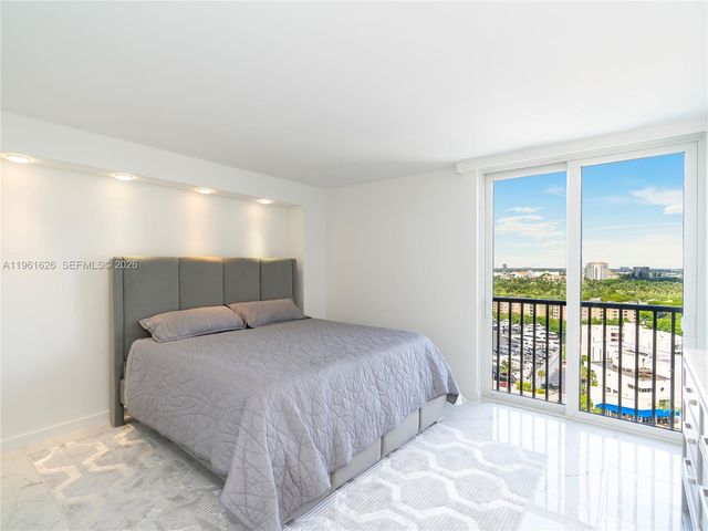 19707 Turnberry Way 18K, Aventura, FL 33180