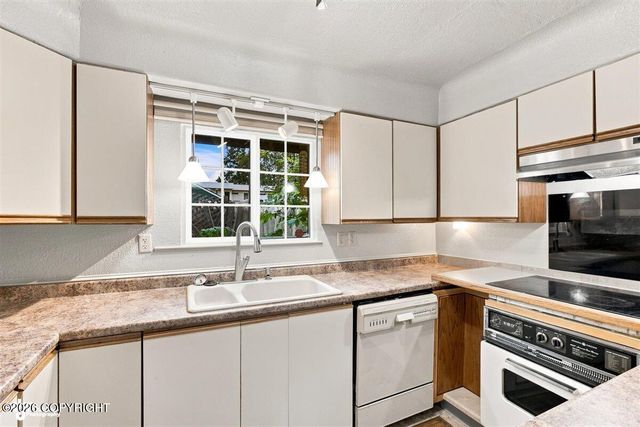 1335 Ingra Street, Anchorage, AK 99501